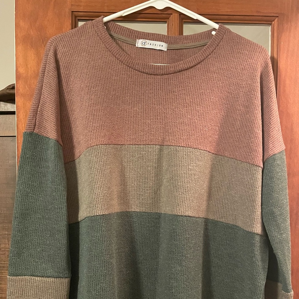 CY Fashion multi color sweater
